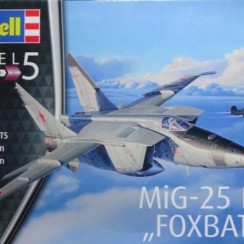 MIG-25 RBT REVELL 03931 SCALA 1:48