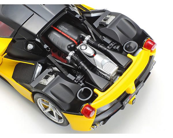 Ferrari Yellow Edition 1:24 24347 Tamiya - immagine 4