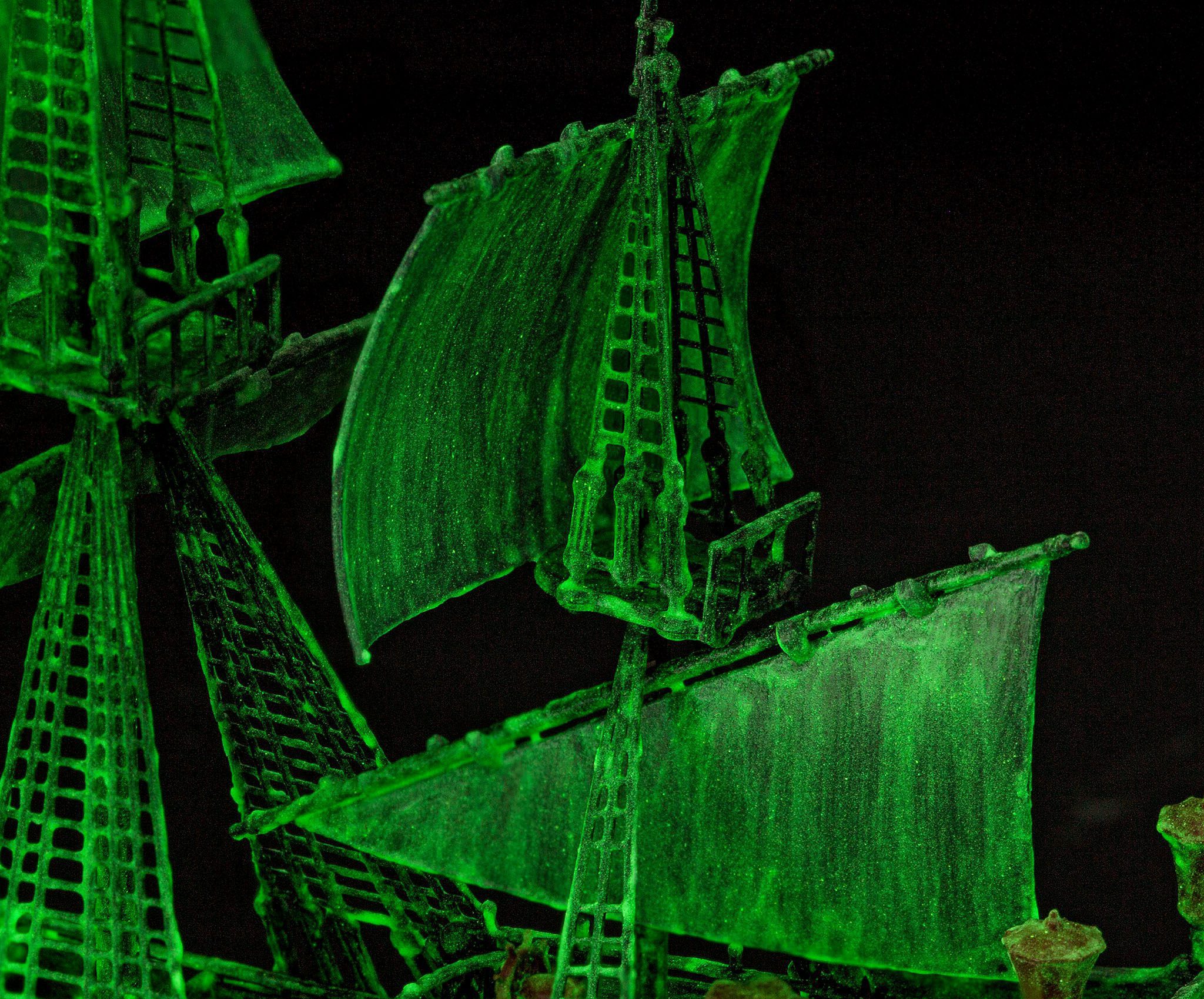 Ghost Ship REVELL 05435 scala 1:150 - immagine 2
