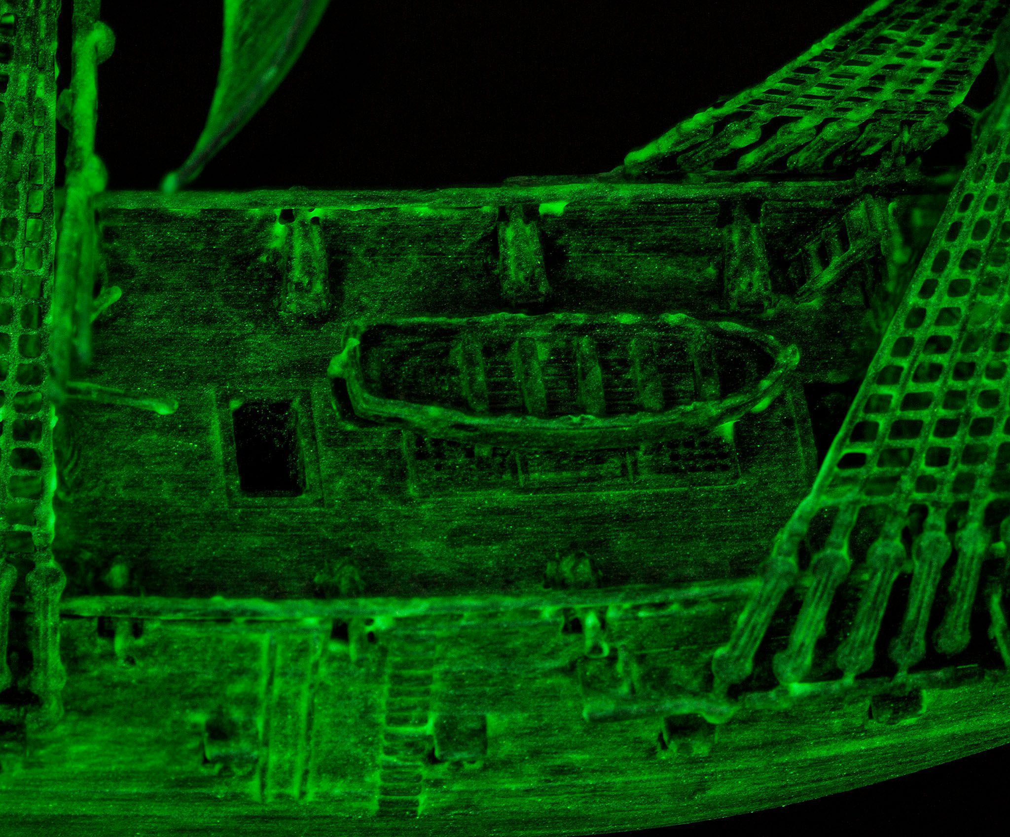 Ghost Ship REVELL 05435 scala 1:150 - immagine 3