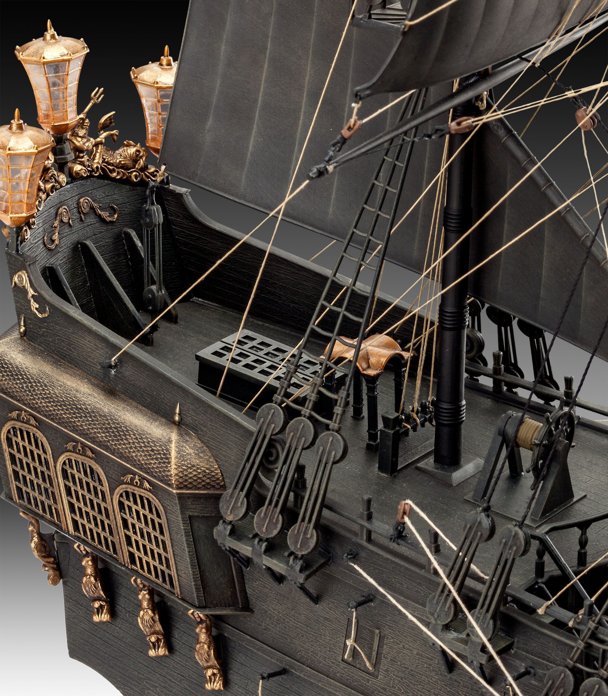 Black Pearl Revell 05699 scala 1:72 - immagine 4