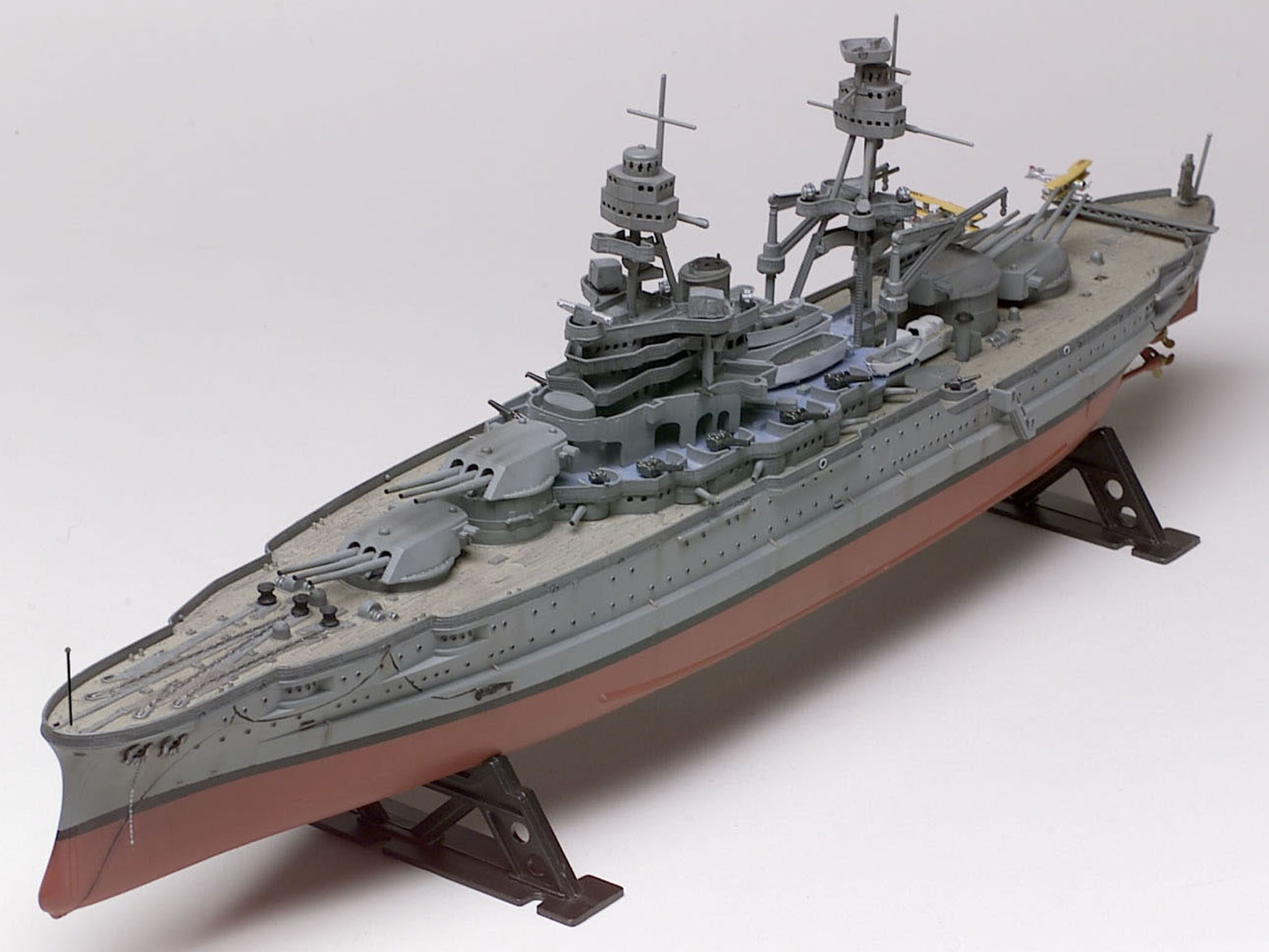 USS ARIZONA BATTLESHIP MONOGRAM 10302 scala 1:426
