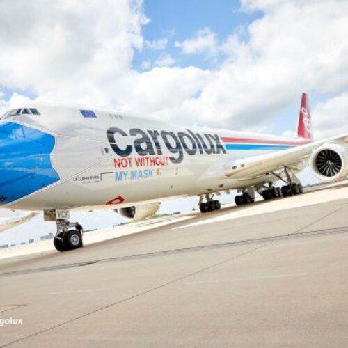 Boeing 747-8F CARGOLUX LX-VCF "Maschera facciale" scala 1:144 REVELL 03836