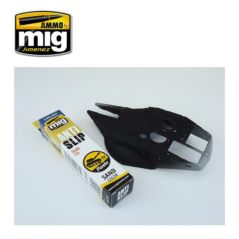 AMIG2033 ANTI-SLIP PASTE - SAND COLOR FOR 1:35 AMMO MIG - immagine 2