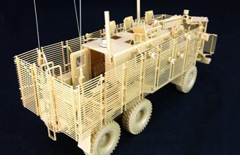 "Buffalo" 6x6 MPCV with Slat Grill Armor Version scala 1:35 BRONCO MODELS CB35101 + COLLA OMAGGIO - immagine 3