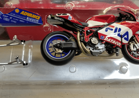 122040252 Minichamps 1.12 Ducati 999 F04 Red #52 World Superbike WSB scala 1:12 Team Ducati Fila