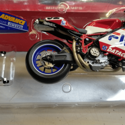 122040252 Minichamps 1.12 Ducati 999 F04 Red #52 World Superbike WSB scala 1:12 Team Ducati Fila