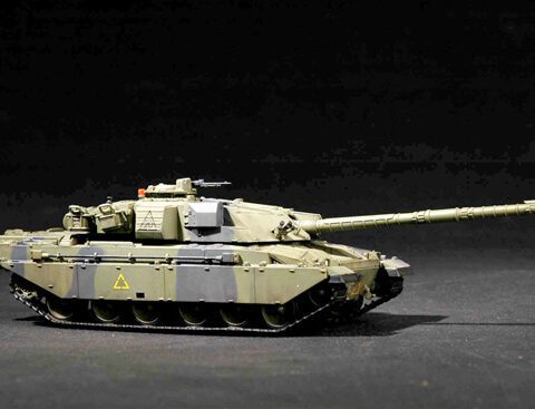 BRITISH CHALLENGER I MBT NATO VERSION scala 1:72 - TRUMPETER - TR07106