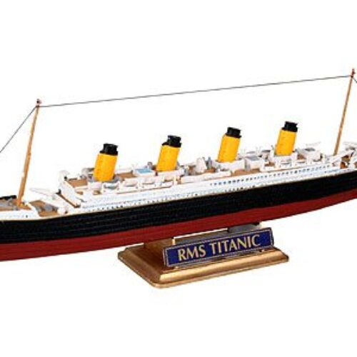 Revell 05804 – 1/1200 RMS Titanic – Kit di Montaggio Miniatura Storico