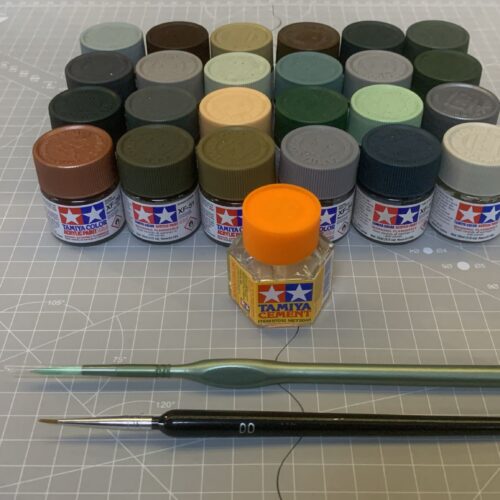 Offerta 24 Colori Acrilici X-XF, Cement 20ml, 2 Pennelli, Tamiya
